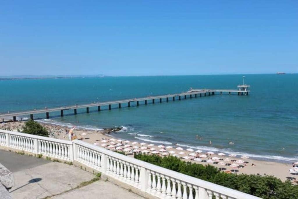 Comfy Home In The Heart Of Burgas Bagian luar foto
